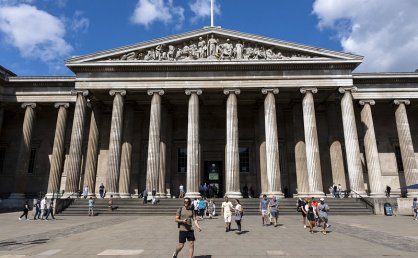 预约暑假出境游上新多 跟团和自由行混搭可行吗？