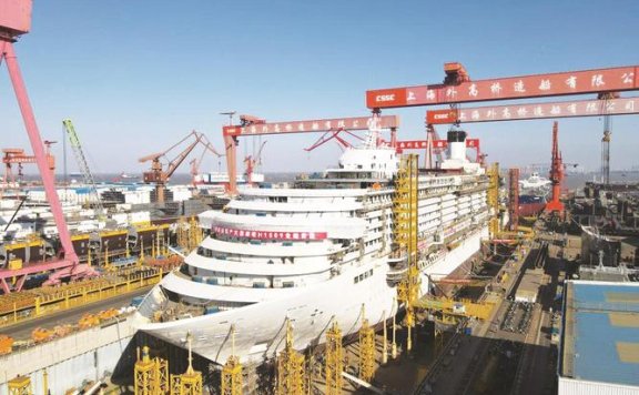 第二艘国产大型邮轮“爱达·花城号”计划3月中旬完成出坞